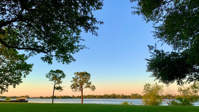 Photo of Mississippi River at Sunrise